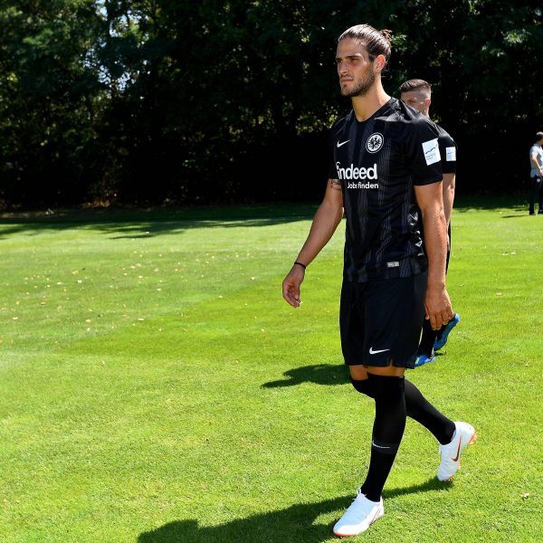  Goncalo Pacienca entwickelt sich zu einem echten Torgaranten. (Foto: imago/ Jan Huebner)