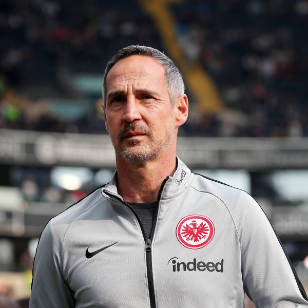  Will gegen Berlin den vierten Platz verteidigen: Eintracht-Trainer Adi Hütter (Foto: imago images/Pressefoto Baumann).