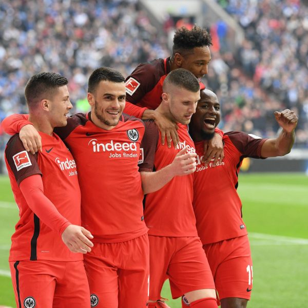  Ante Rebic brachte seine Eintracht sehenswert in Front, zur Halbzeit steht es bei Schalke 04 dennoch nur 1:1 aus Sicht der Hessen. (Foto: imago/Jan Hübner)