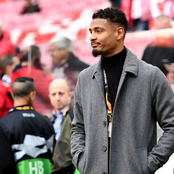  Zum Zuschauen verdammt: Sébastien Haller wird auch die nächsten beiden Spiele nicht helfen können. (Foto: imago/Jan Hübner)