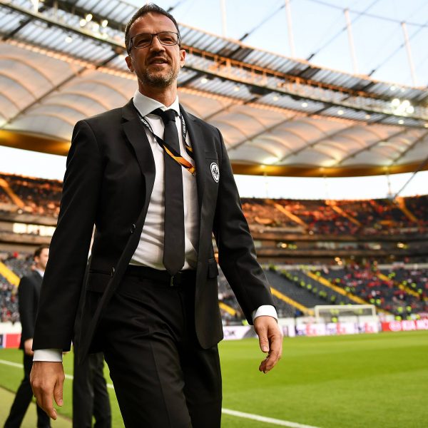  Auf Wolke 7 und dennoch auf dem Boden der Tatsachen geblieben: Frankfurts Sportvorstand Fredi Bobic bleibt trotz des sportlichen Erfolgs realistisch. (Foto: imago Images/Revierfoto)