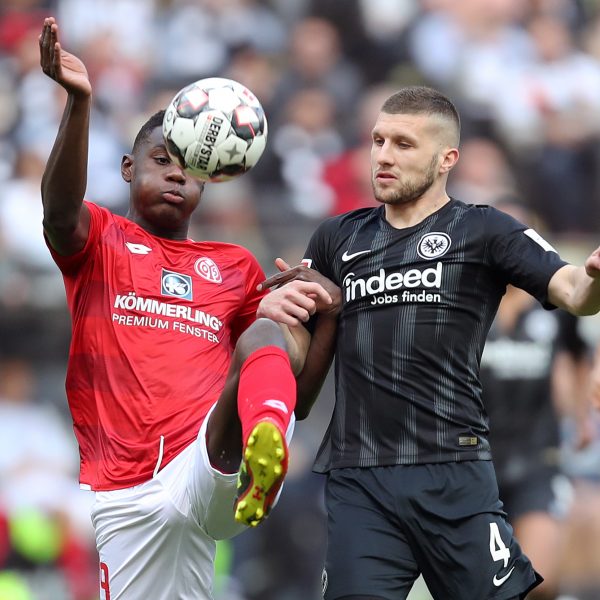  Ante Rebic und der Eintracht fehlte im ersten Durchgang gegen Mainz 05 bislang die letzte Konzentration und Durchschlagskraft, um einen Treffer zu landen.