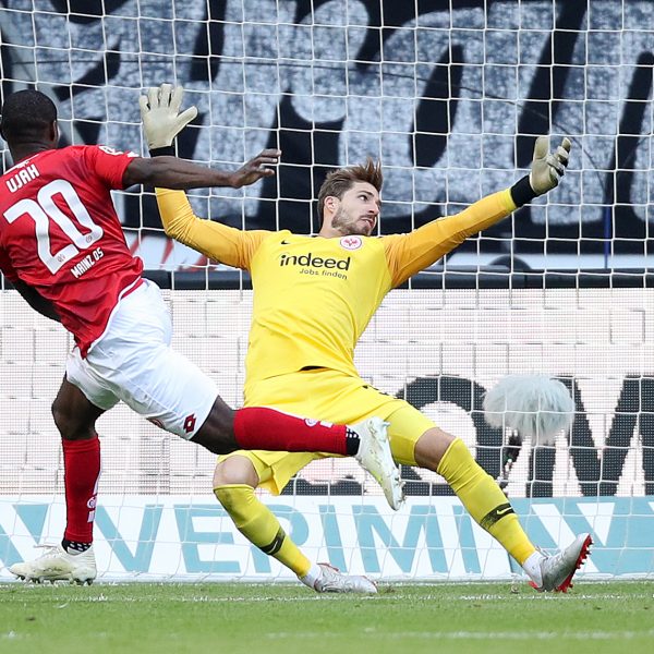  Anthony Ujah lässt Kevin Trapp keine Chance und wird mit seinem Doppelpack zum Matchwinner.