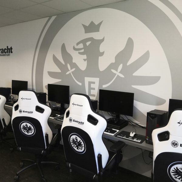  Der neue Eintracht Trainingsraum im eSports-Trainingszentrum am Riederwald.
