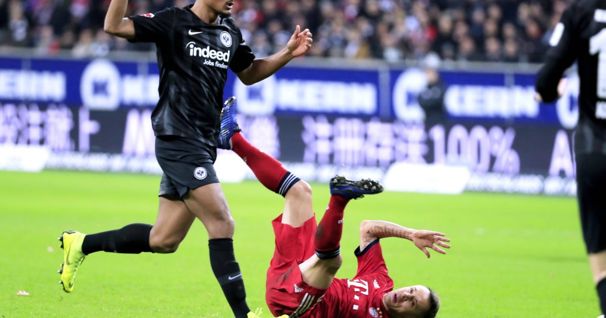  Der Optimalfall am Samstag: die Bayern stolpern (Quelle: imago images / Laci Perenyi)