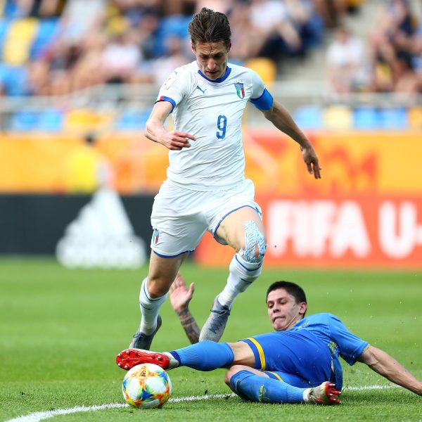  Andrea Pinamonti soll im Visier der SGE stehen. Foto: imago images / Xinhua