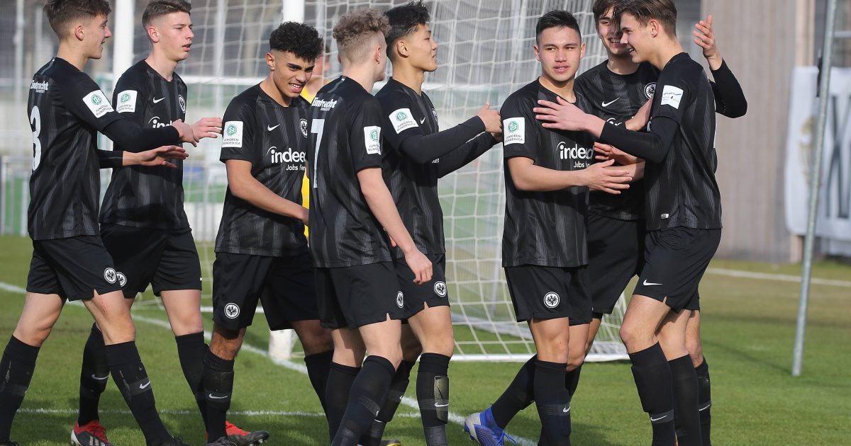 Die Eintracht-Jugend bekommt Verstärkung. (imago images / Sportfoto Rudel)
