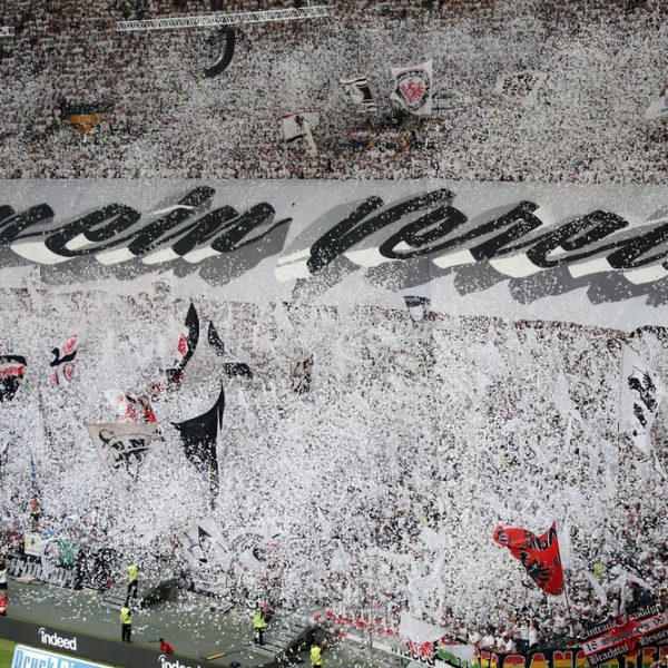  Auch in der Quali-Runde für die Europa League lassen sich die SGE-Fans etwas einfallen. (Bild: Heiko Rhode)