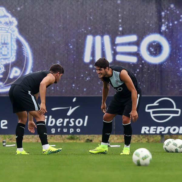  André Silva und Goncalo Paciencia sind seit Jahren gut befreundet. (Foto: imago images / GlobalImagens)