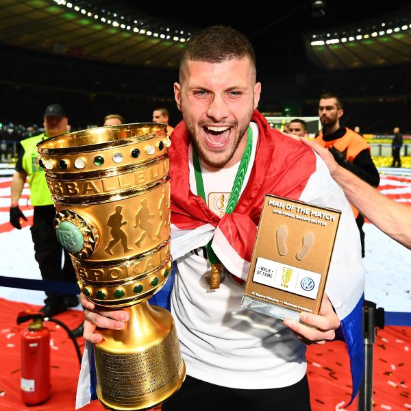 Ante Rebic im Moment seines größten Erfolges mit der Eintracht. (Foto: Imago images / Jan Hübner)
