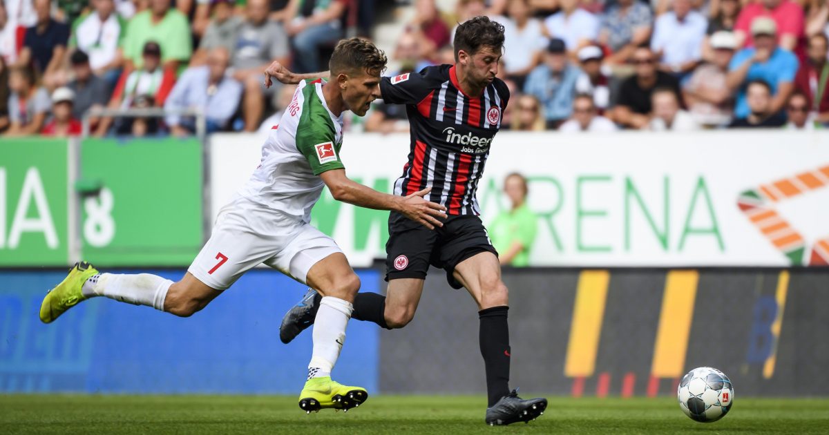  Der FC Augsburg stellte David Abraham und seine SGE vor große Probleme (Bild: imago images / Jan Huebner).