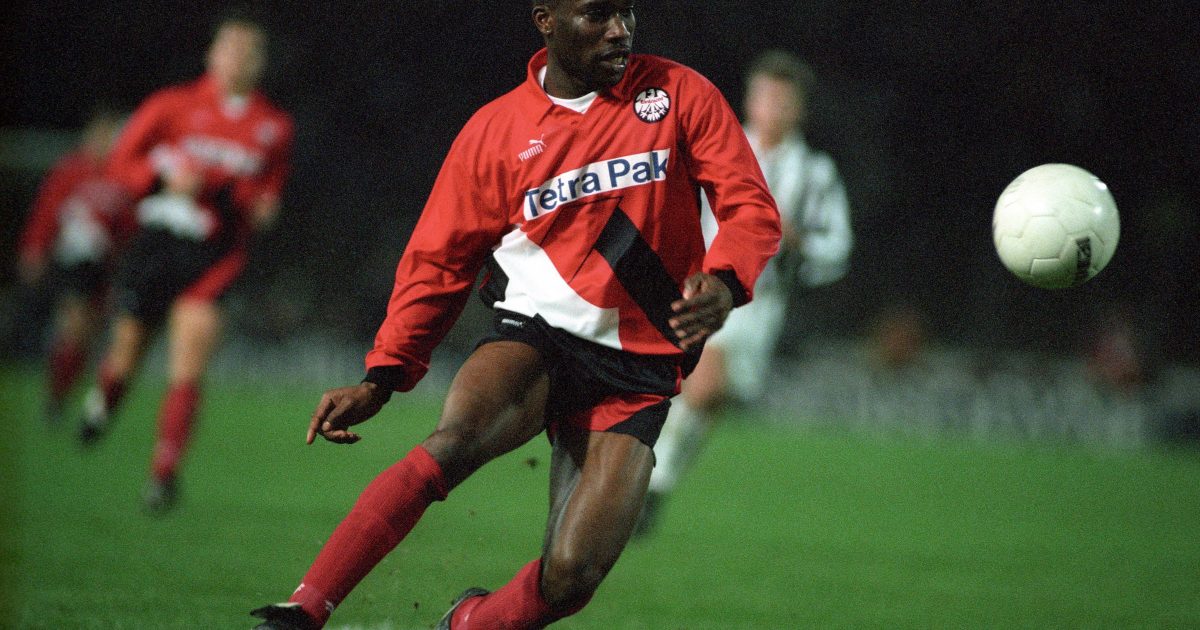 Jay-Jay Okocha verzauberte in den 90ern die Bundesliga. (Foto: imago images / Kicker/Liedel)