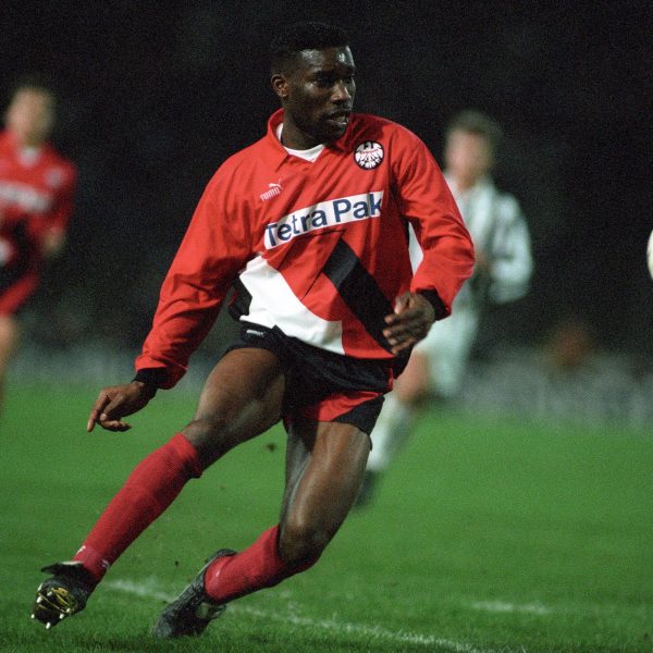  Jay-Jay Okocha verzauberte in den 90ern die Bundesliga. (Foto: imago images / Kicker/Liedel)