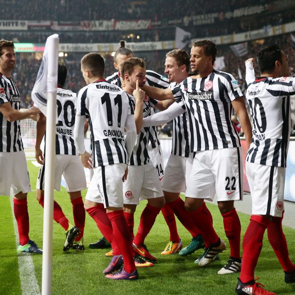  Szabolcs Huszti trifft 2015 zum 1:0 gegen den BVB. Am Ende gewinnt die SGE 2:1. Danach folgten sechs Spiele ohne Sieg