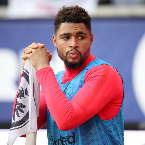  Simon Falette wird die SGE verlassen.