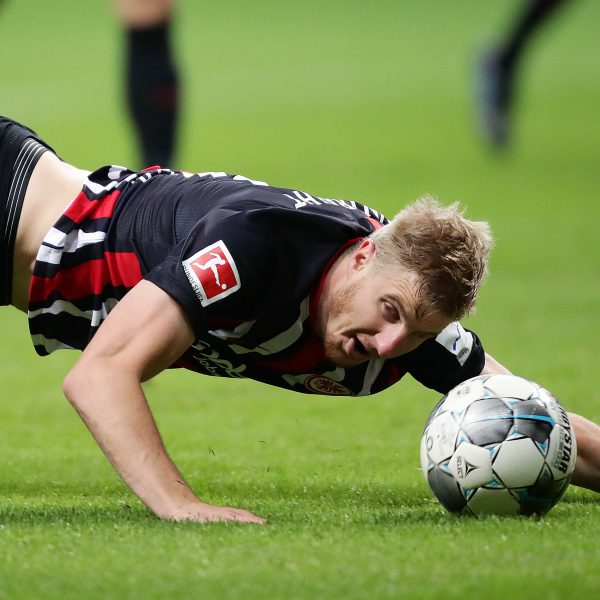  Martin Hinteregger zeigte immer vollen Einsatz für die SGE. (Foto: Heiko Rhode)