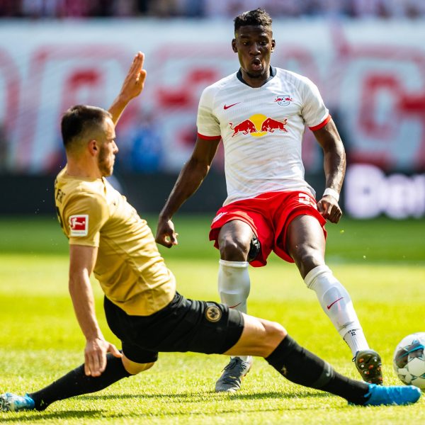  Kämpferisch präsentierte sich Filip Kostic bereits im Hinspiel. (Quelle: imago images / Hartmut Bösener)