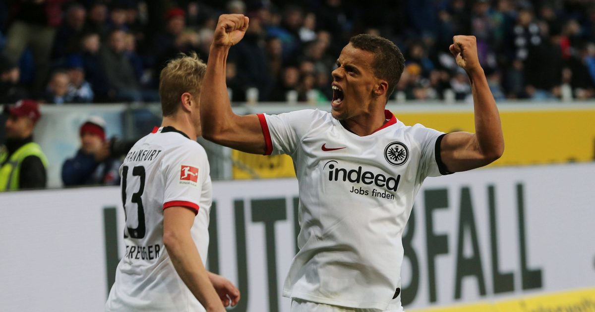 Timothy Chandler jubelt nach seinem Tor. (imago images / Jan Huebner)