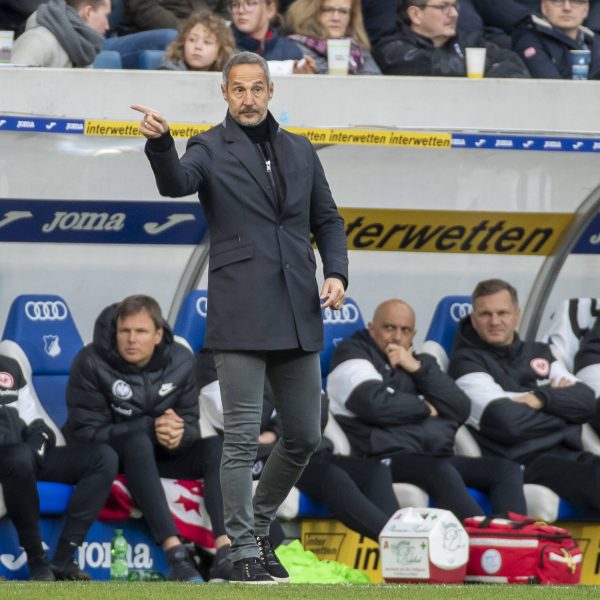  Eintracht-Trainer Adi Hütter nimmt viel Positives aus dem Hoffenheim-Spiel mit. (Bild: imago/HMB-Media