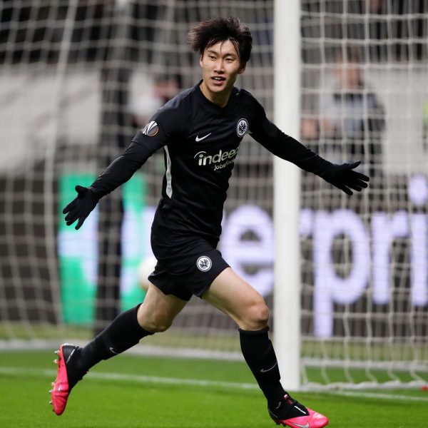  Daichi Kamada führt die Torjägerliste der Europa-League mit nun sechs Treffern an