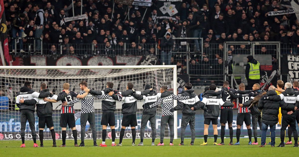  Die Frankfurter Eintracht ist auf und neben dem Platz wieder eine geschlossene Einheit. (Bild: imago images / Jan Huebner)
