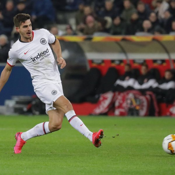  Andre Silva traf gleich doppelt gegen Salzburg. (Quelle: imago images / HMB-Media)