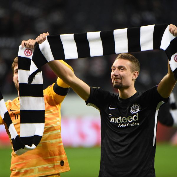  Stefan Ilsanker will mit der Eintracht wieder nach Berlin. (Bild: imago images / Hartenfelser)