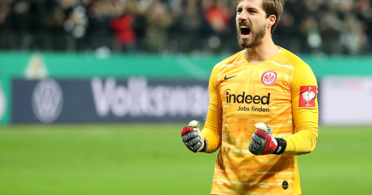  Freut sich über die weiße Weste - Kevin Trapp nach dem Halbfinaleinzug im Pokal (Bild: imago images / osnapix)