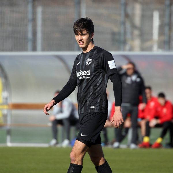  Nikola Komljenovic spielt in der U19 der SGE. (Foto: imago images / Sportfoto Rudel)