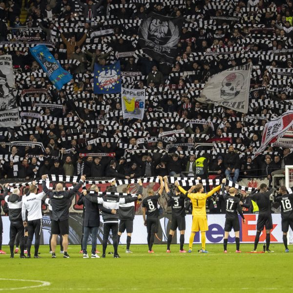  Die Eintracht setzte in den Corona-Krisentagen wichtige Zeichen. (Foto: imago images / HMB-Media)