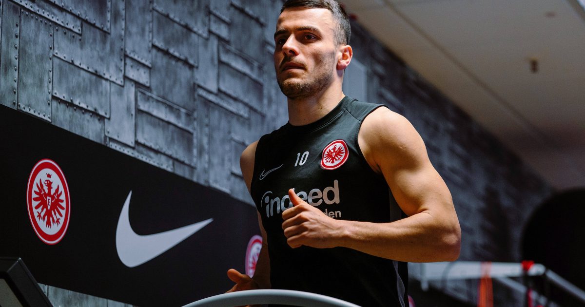 Bleibt Filip Kostic der Eintracht ein weiteres Jahr erhalten? (Foto: imago images / Jan Huebner)
