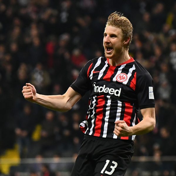  Martin Hinteregger ist heiß auf den Neustart der Liga. (imago images / Jan Huebner)