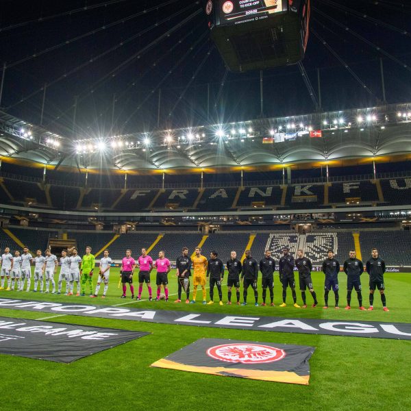  Laut einem Fußball-Anwalt müssen Spieler trotzt Corona spielen, wenn es ihre Vereine verlangen. (Foto: imago images / Sven Simon)