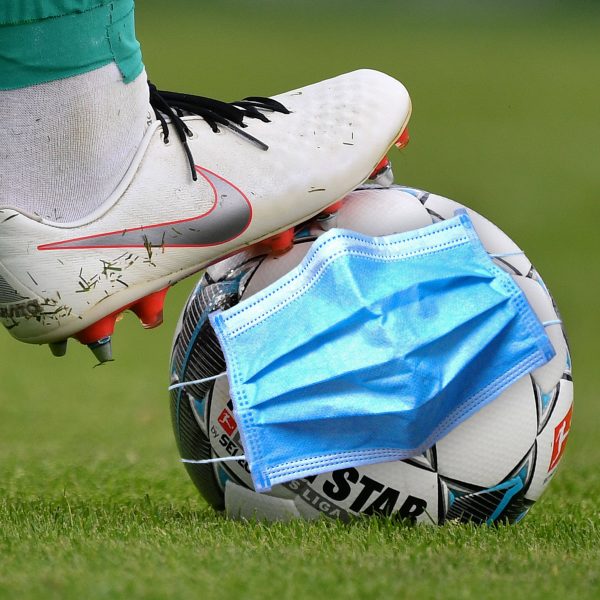  Mit strengen Hygieneauflagen startet die Bundesliga am 16. Mai. (Foto: imago images / Sven Simon)