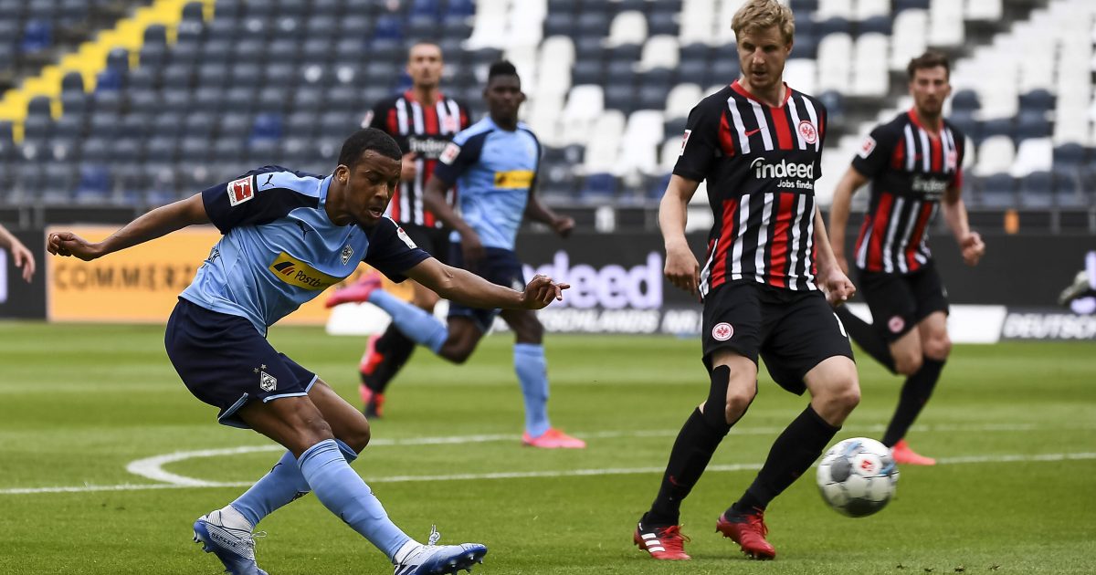 Martin Hinteregger verhinderte in der Schlussphase mit einer tollen Rettungsaktion das 1:4. (Bild: imago images / Poolfoto)