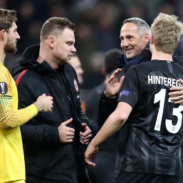  Adi Hütter hält große Stücke auf Martin Hinteregger. (Bild: Rhode)