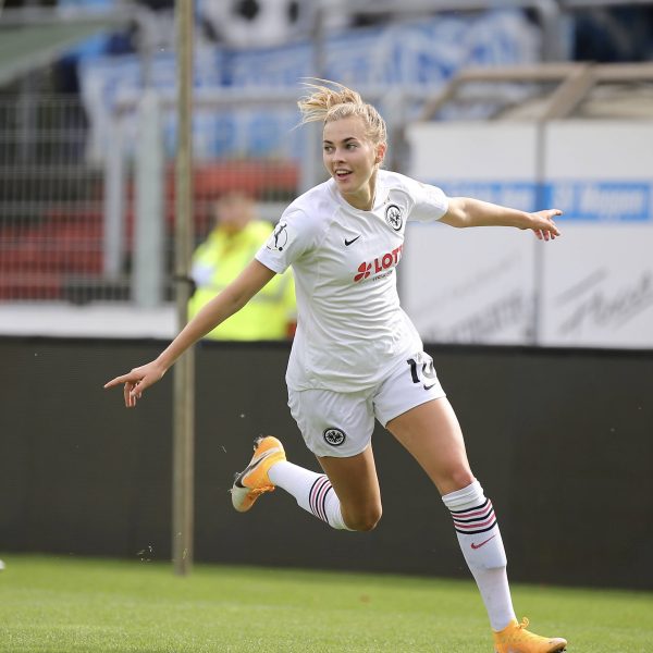  Führt aktuell die Torjägerliste an: Laura Freigang. (Bild: imago images / Hartenfelser)