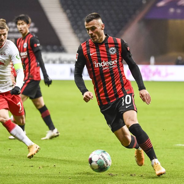 Kostic steht nach Verletzung wider in der Startelf. (imago images / Jan Huebner)