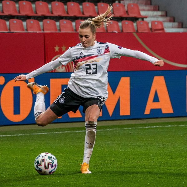  Laura Freigang liefert auch in der Nationalmannschaft ab. (Bild: imago images / Eibner)