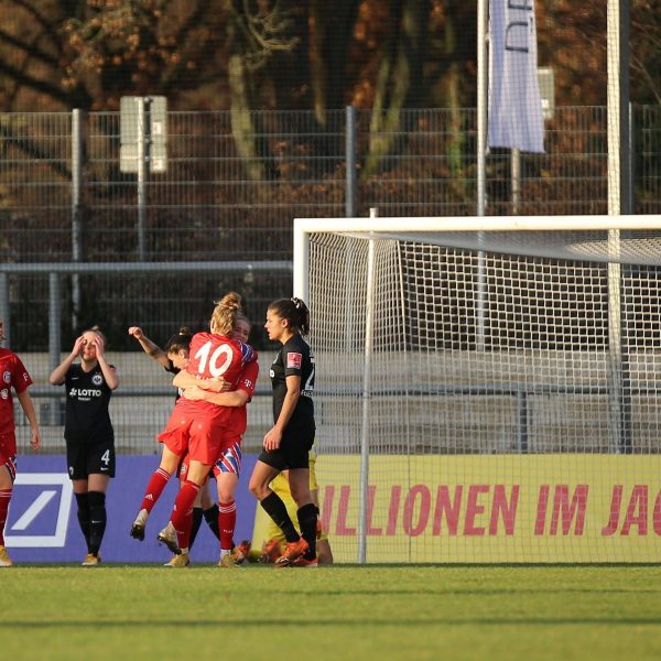  Sydney Lohmann schoss den FC Bayern München in Frankfurt zum Sieg. (Bild: imago images / Hartenfelser)