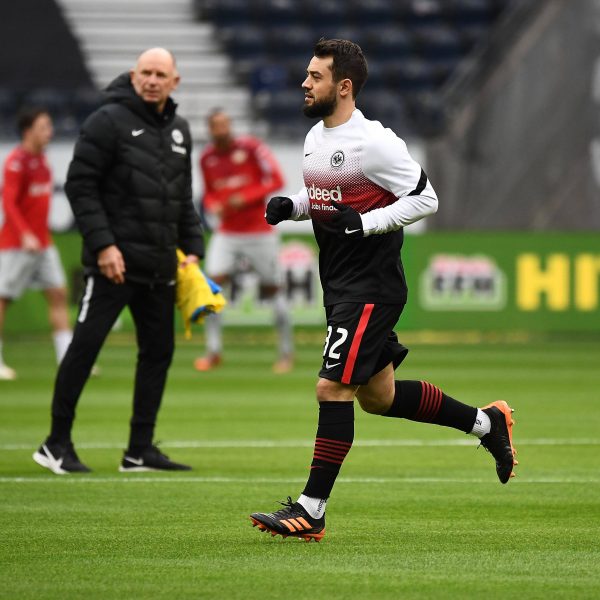  Amin Younes traf zum 1:1-Ausgleich gegen Leverkusen. (Bild: imago images / Jan Huebner)