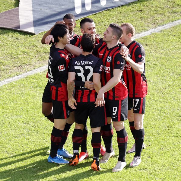  Nach der 0:4 Klatsche in Gladbach muss die Eintracht gegen Augsburg wieder ihr gewohntes Gesicht zeigen. (Bild: Rhode)