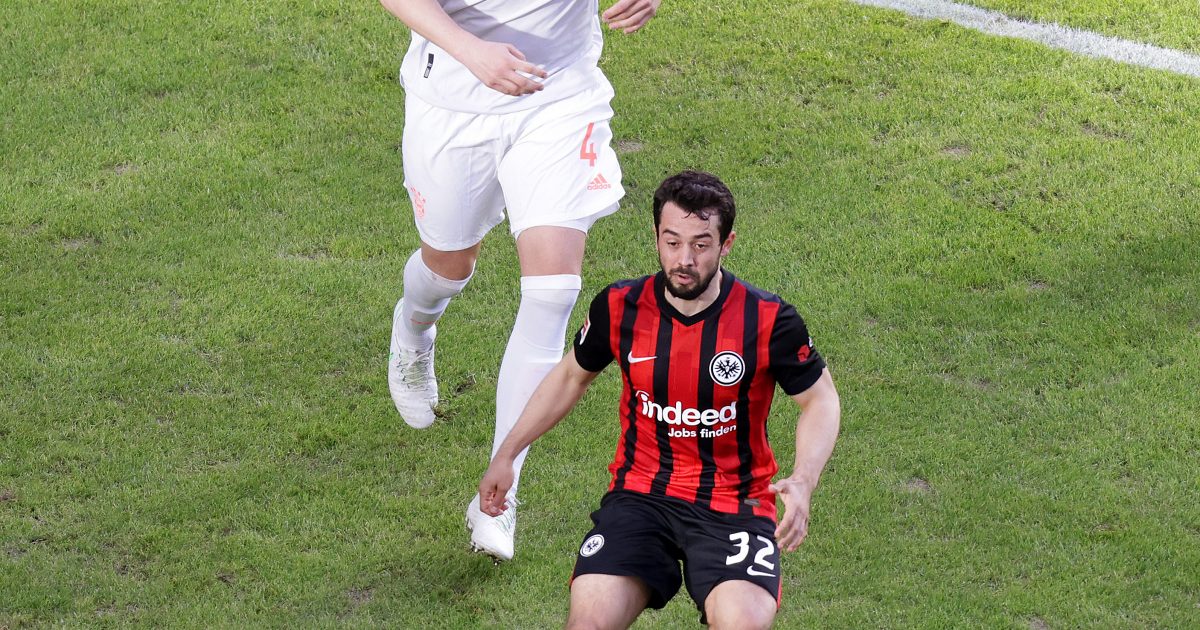  Amin Younes zeigte in der ersten Halbzeit gegen Bayern eine Weltklasse-Leistung. (Foto Rhode)