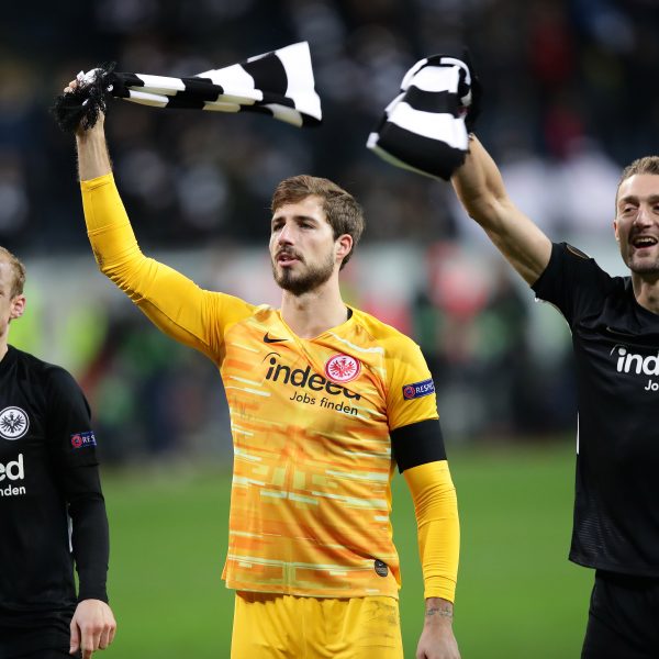  Kevin Trapp schwimmt mit der SGE auf der Erfolgswelle.