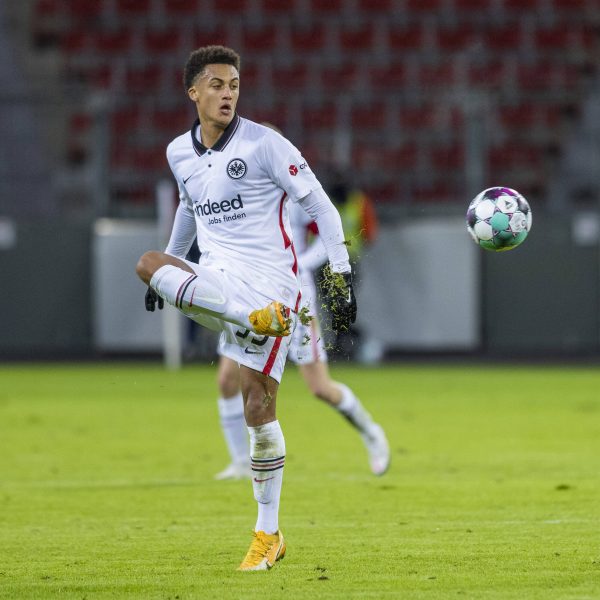  Tuta besticht mit formidabler Technik, punktgenauem Passspiel und guter Übersicht. (Foto: imago / Müller)