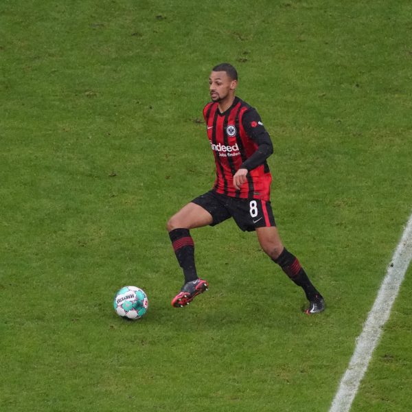  Djibril Sow ist Motor und Ballverteiler im Frankfurter Mittelfeld. (Bild: IMAGO / Schüler)