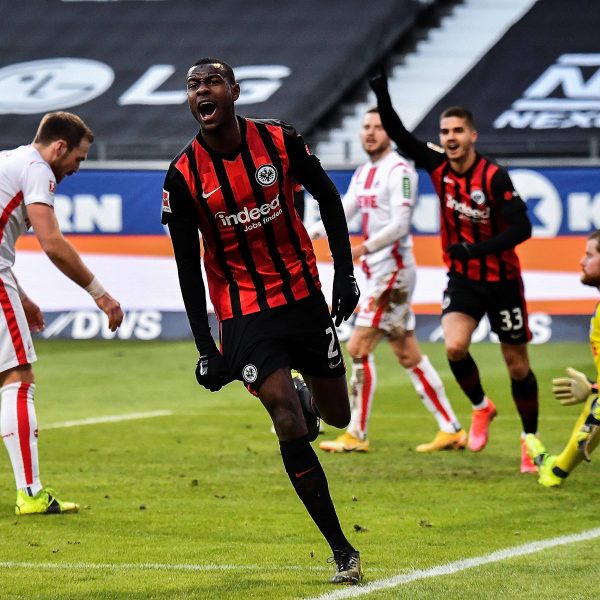  Schon mit 21 Jahren sehr professionell: Evan N'Dicka. (Bild: IMAGO / Jan Huebner)