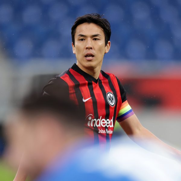  Im Interview mit dem vereinseigenen Video-Kanal sprach Makoto Hasebe über seine Vertragsverlängerung. (Bild: Heiko Rhode)