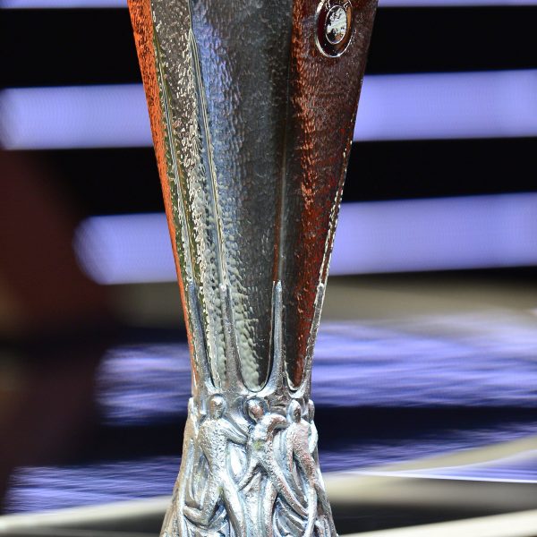  Die begehrte Siegertrophäe der Europa-League (Bild: IMAGO images / ZUMA Press)