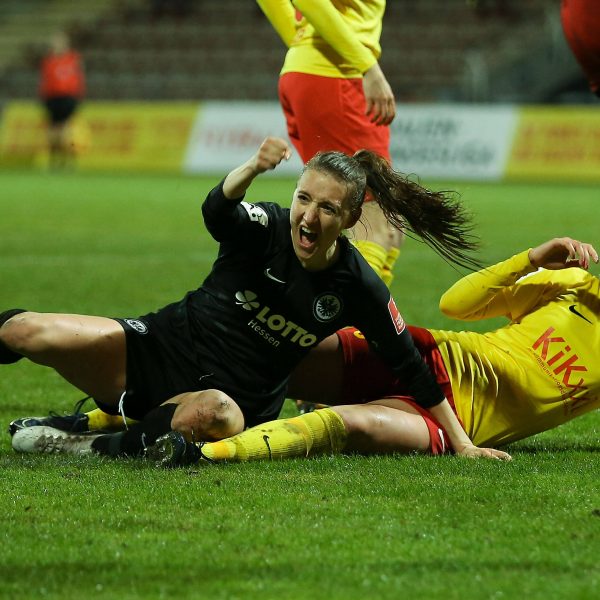  Lara Prasnikar bejubelt den erlösenden Ausgleich. (Bild: IMAGO / HMB-Media)